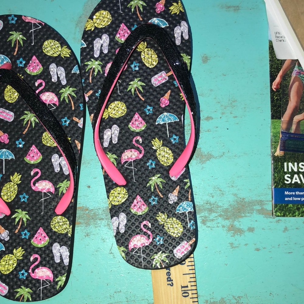 Colorful‎ Patterned Flip Flops - Picture 5 of 5